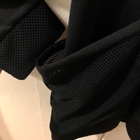 NWT Fabletics Jacket- Black, Medium - Picture 3 of 5